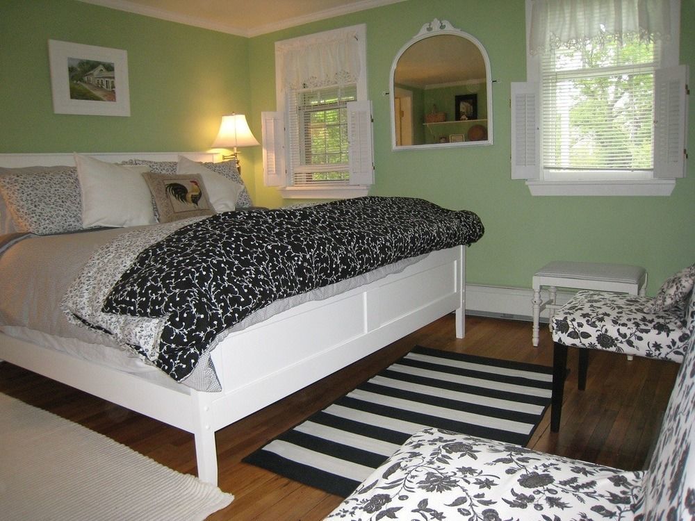 1837 Cobblestone Cottage Canandaigua Extérieur photo