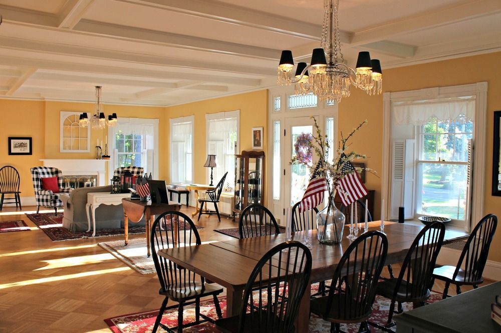 1837 Cobblestone Cottage Canandaigua Extérieur photo